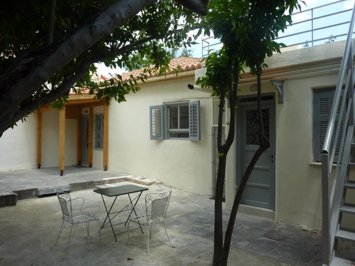 A Painter'S House In Plaka Apartment Athens Exterior photo