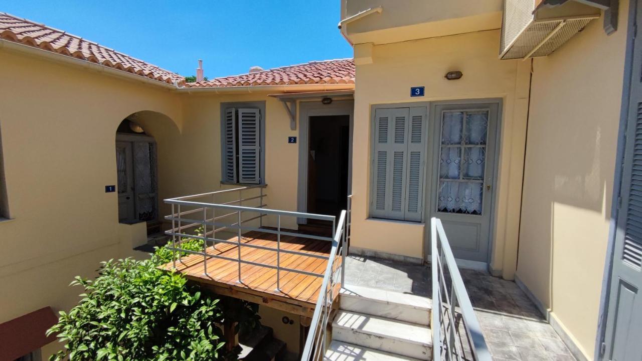 A Painter'S House In Plaka Apartment Athens Exterior photo