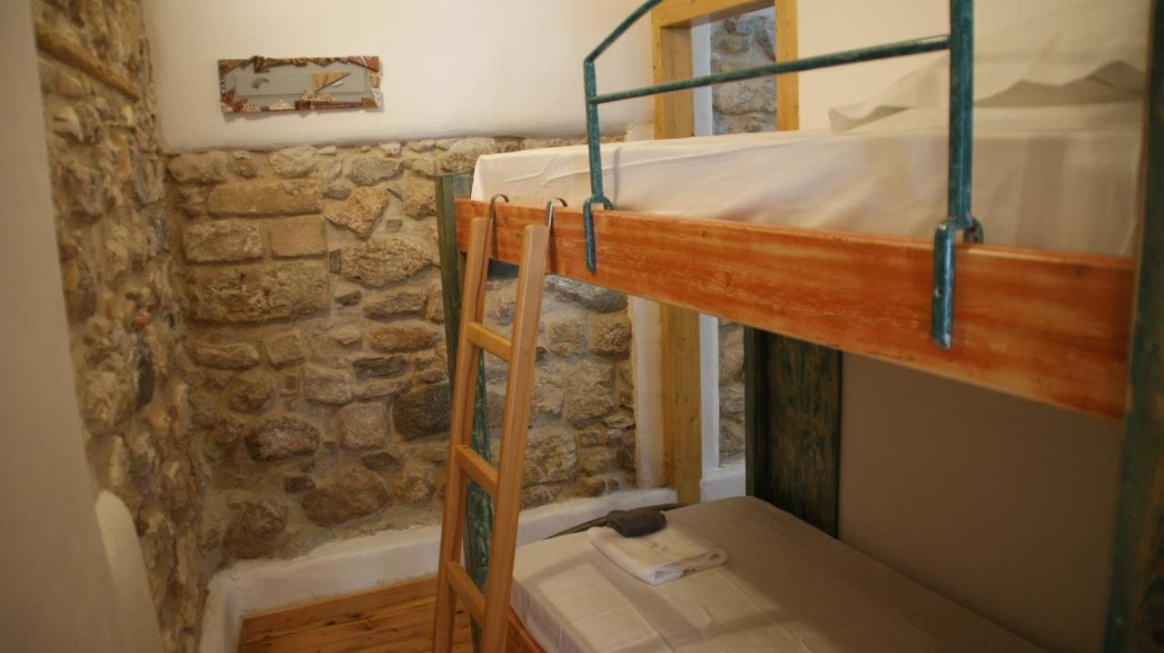 A Painter'S House In Plaka Apartment Athens Exterior photo
