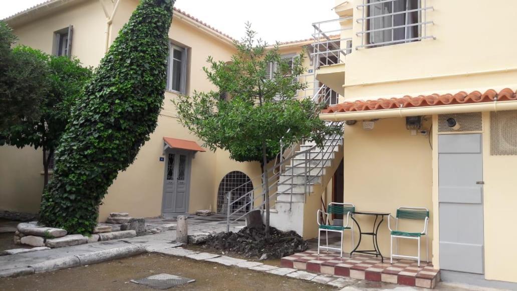 A Painter'S House In Plaka Apartment Athens Exterior photo