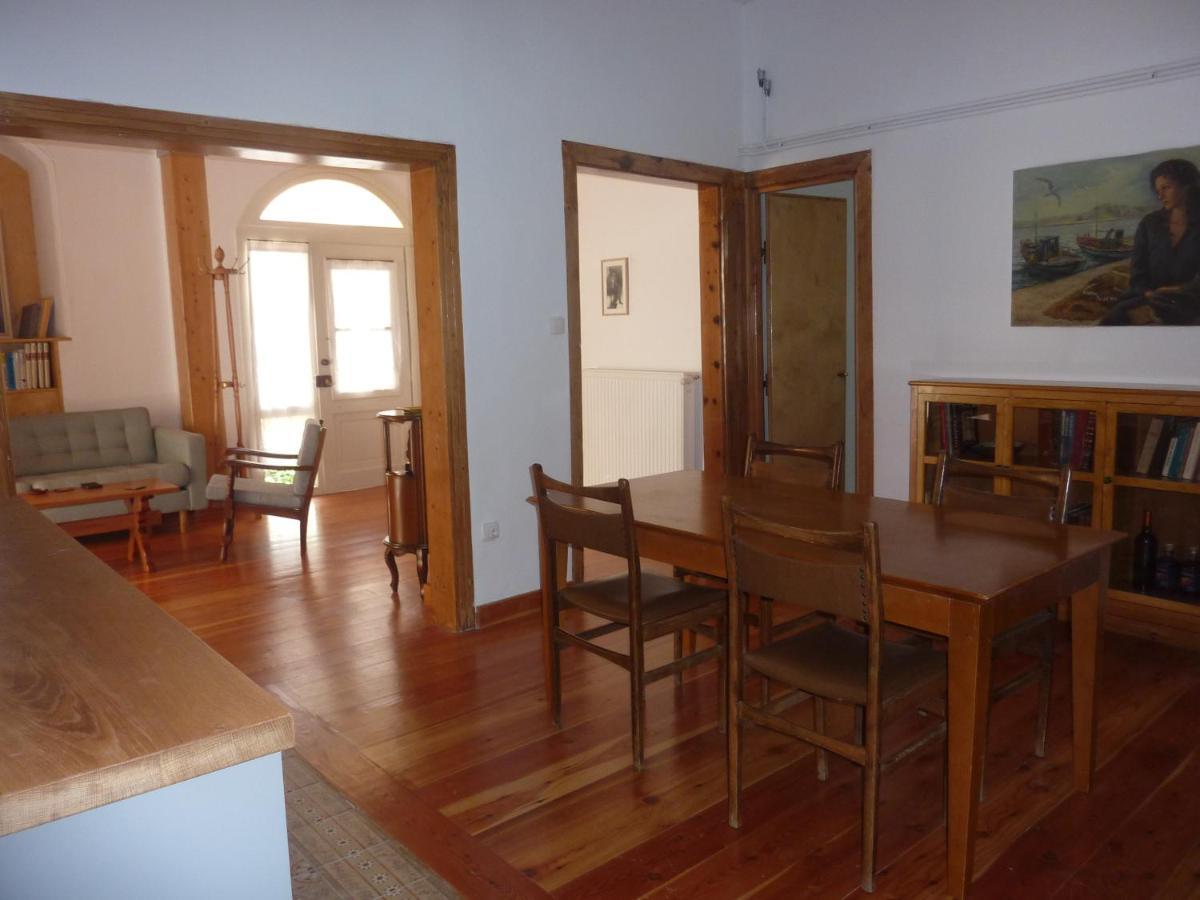 A Painter'S House In Plaka Apartment Athens Exterior photo