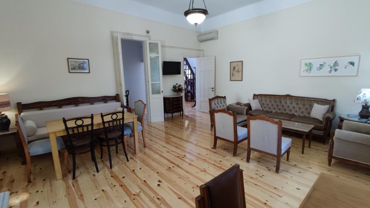 A Painter'S House In Plaka Apartment Athens Exterior photo