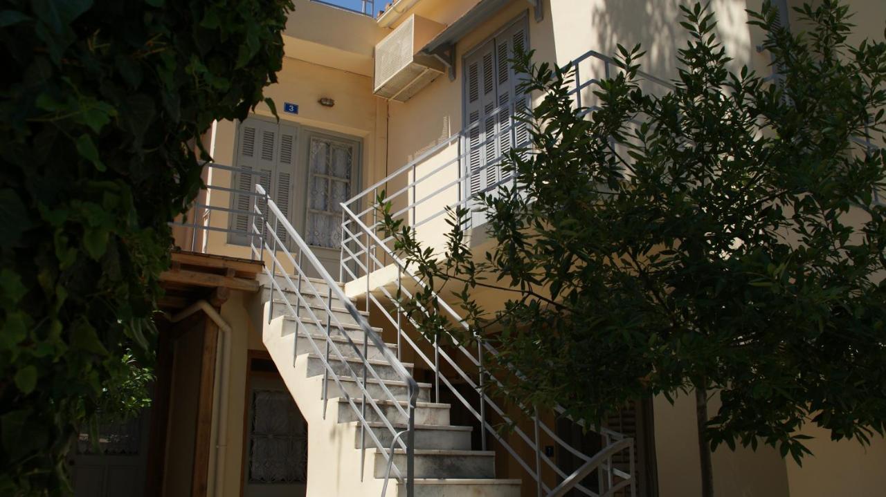 A Painter'S House In Plaka Apartment Athens Exterior photo