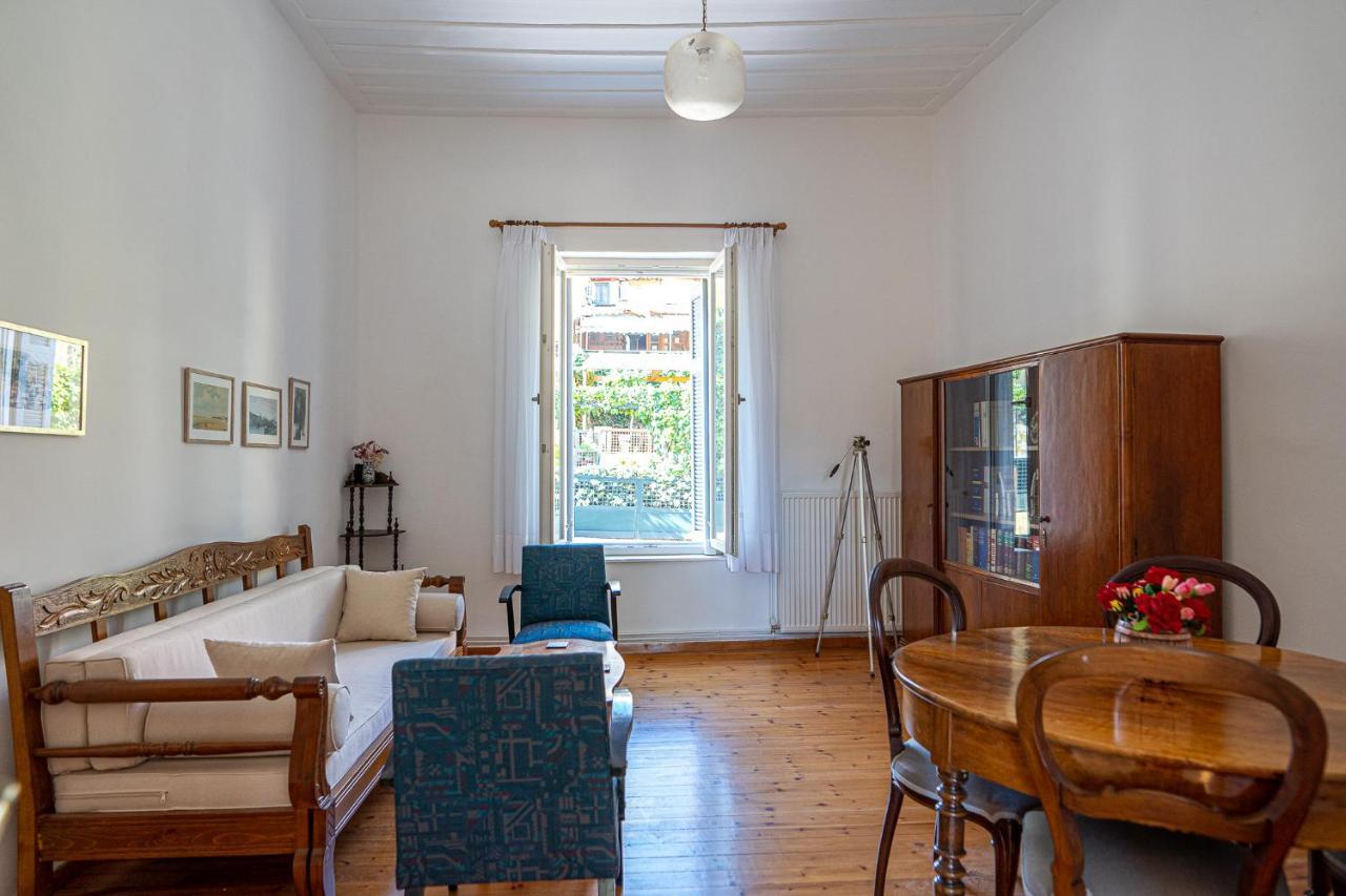 A Painter'S House In Plaka Apartment Athens Exterior photo