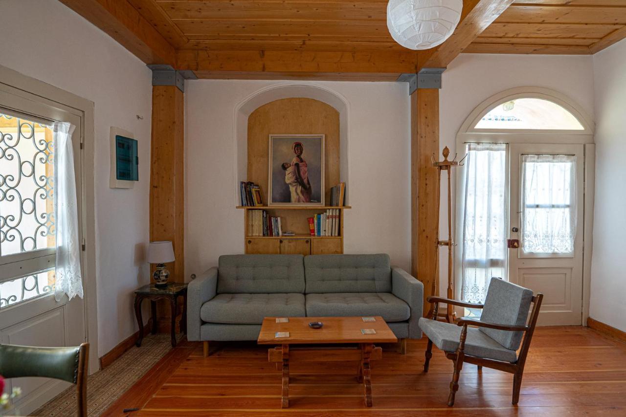 A Painter'S House In Plaka Apartment Athens Exterior photo